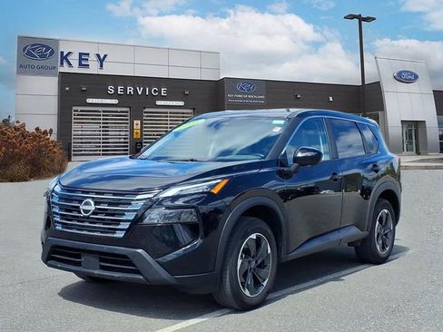 Used 2025 Nissan Rogue SV AWD/4WD image 1