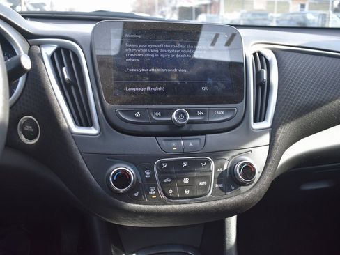 Used 2024 Chevrolet Malibu LT image 19