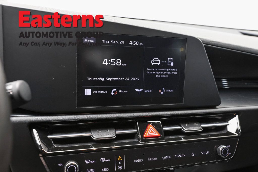 Used 2025 Kia Niro LX FWD image 20
