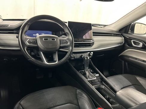 Used 2022 Jeep Compass Limited w/ Elite Group AWD/4WD image 17