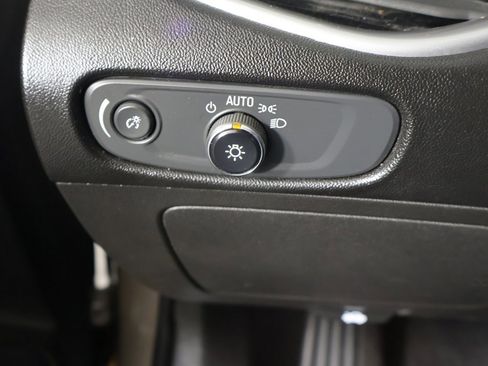 Used 2022 Chevrolet Malibu LT image 29