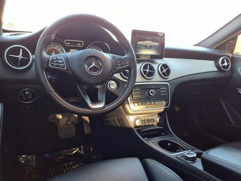 Used 2016 Mercedes-Benz CLA 250 image 9