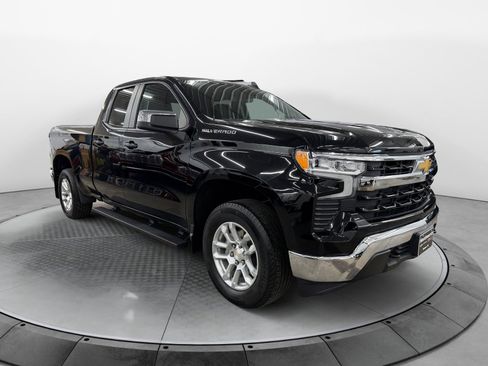 Used 2023 Chevrolet Silverado 1500 LT image 4