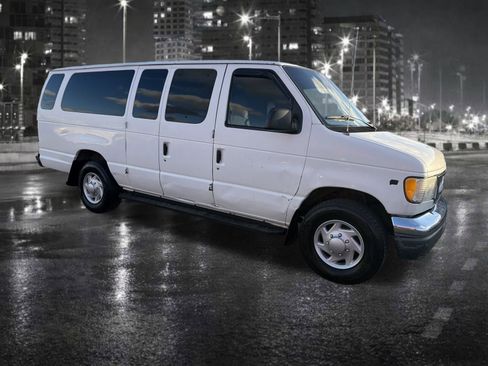Used 2000 Ford E-350 and Econoline 350 XLT RWD image 7