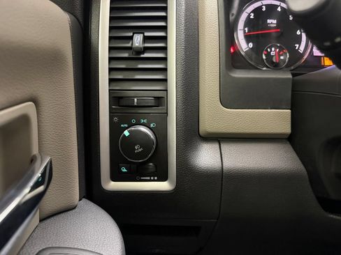 Used 2012 RAM 1500 Big Horn w/ Remote Start & Security Group AWD/4WD image 22