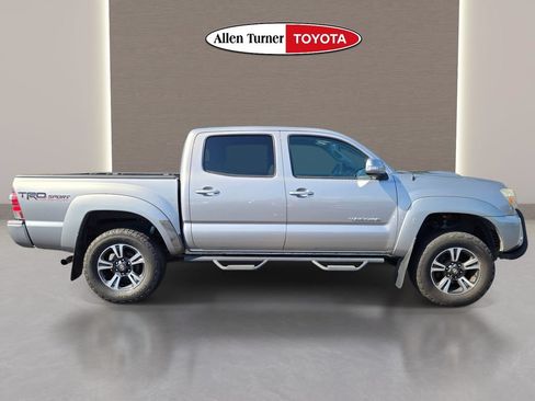 Used 2015 Toyota Tacoma PreRunner w/ TRD Sport Package RWD image 6