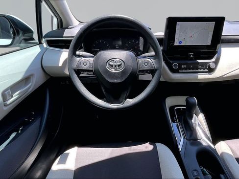 Used 2024 Toyota Corolla LE w/ LE Convenience Package FWD image 5