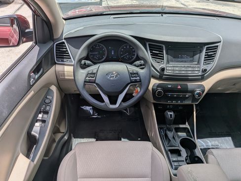 Used 2017 Hyundai Tucson SE w/ SE Popular Package 02 FWD image 16