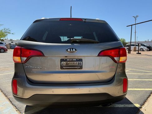 Used 2014 Kia Sorento LX FWD image 6