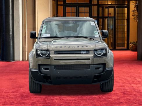 New 2026 Land Rover Defender 110 X-Dynamic SE AWD/4WD image 7