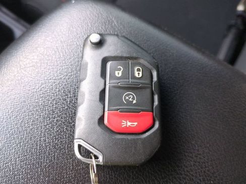 Used 2019 Jeep Wrangler Unlimited Rubicon AWD/4WD image 34