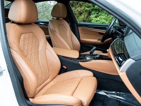 Used 2023 BMW 530i w/ M Sport Package image 36