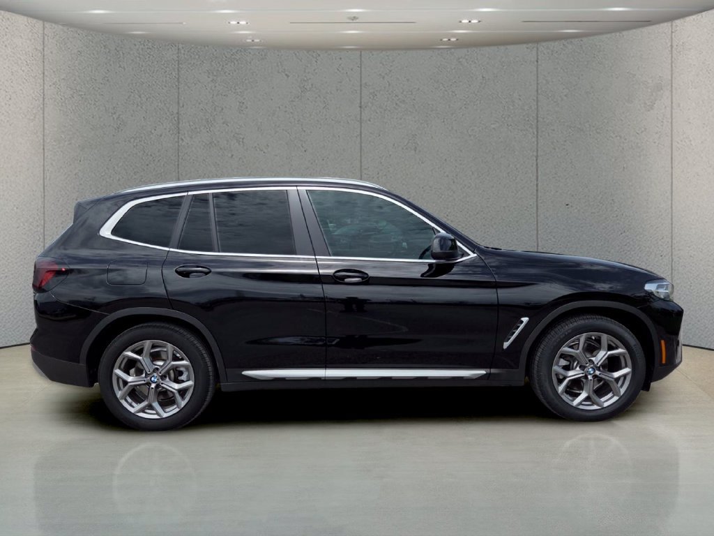 Used 2023 BMW X3 sDrive30i w/ Convenience Package RWD image 3