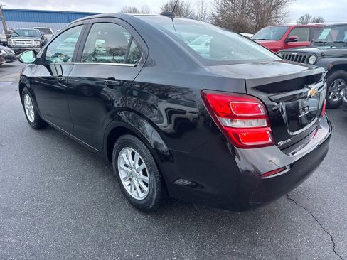 Used 2017 Chevrolet Sonic LT w/ Convenience Package image 3