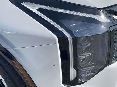 New 2026 Kia Sportage SX image 7