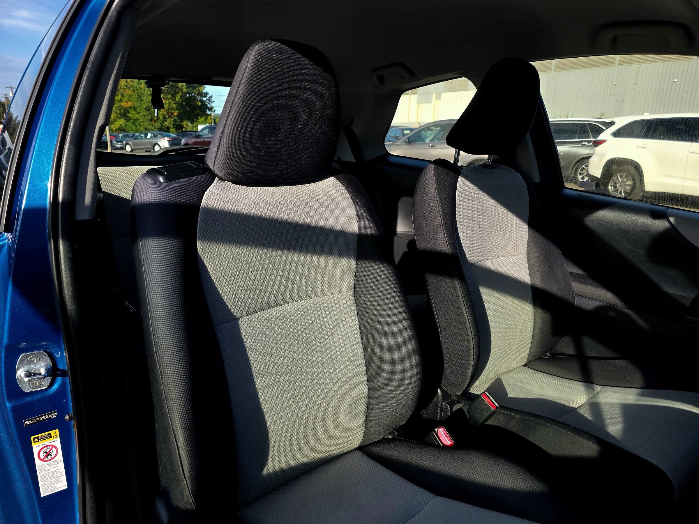 Used 2013 Toyota Yaris L FWD image 44