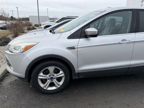 Used 2014 Ford Escape SE image 4