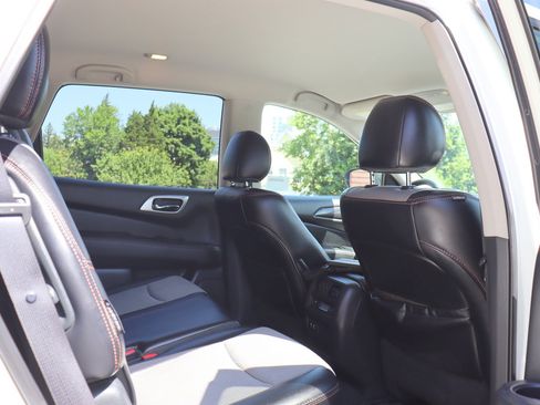 Used 2020 Nissan Pathfinder SV w/ Rock Creek Edition FWD image 17