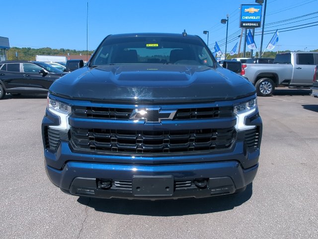 Used 2023 Chevrolet Silverado 1500 RST w/ Z71 Off-Road Package AWD/4WD image 4