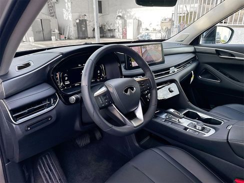 Certified 2026 INFINITI QX60 Luxe w/ Cargo Package image 10