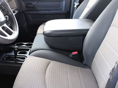 Used 2012 RAM 2500 ST w/ Chrome Accents Group AWD/4WD image 10