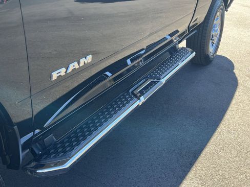 Used 2024 RAM 2500 Big Horn w/ Bed Utility Group image 32