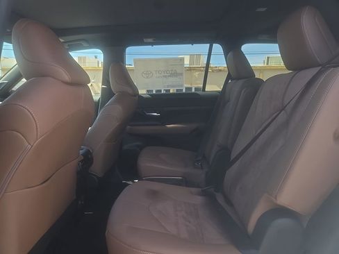 New 2026 Toyota Grand Highlander AWD Hybrid image 14