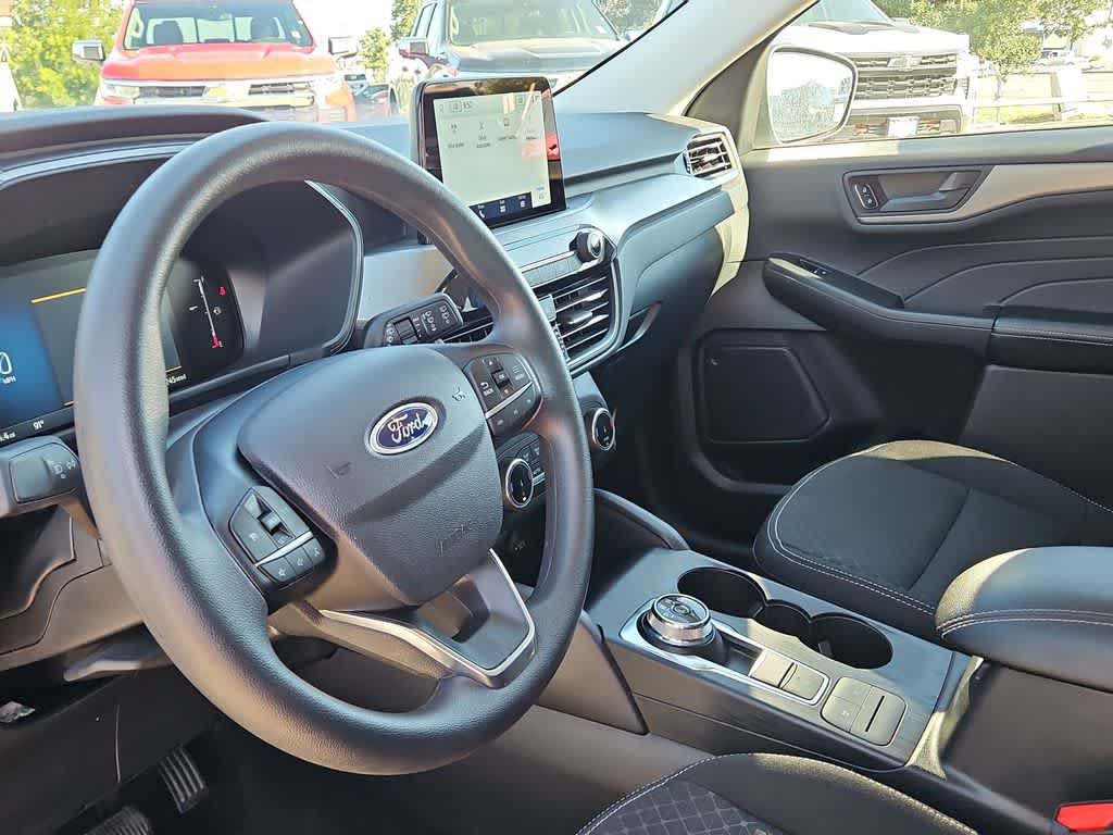 Used 2025 Ford Escape Active FWD image 10