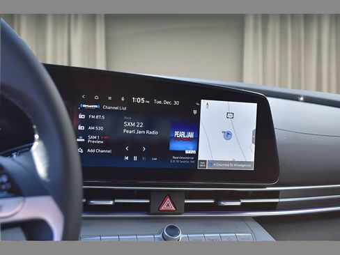 New 2026 Hyundai Elantra Limited image 23