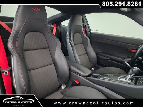 Used 2018 Porsche 911 Carrera T w/ Carrera T Interior Package RWD image 15