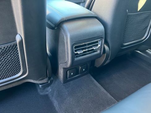 Used 2023 Lincoln Corsair AWD w/ Equipment Group 101A image 17