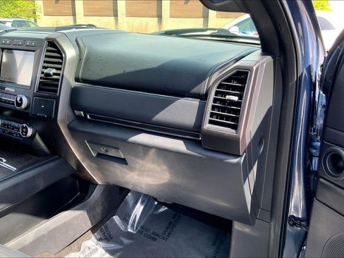 Used 2019 Ford Expedition Limited w/ Equipment Group 302A AWD/4WD image 15