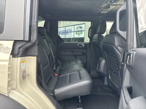 New 2025 Ford Bronco Badlands image 15