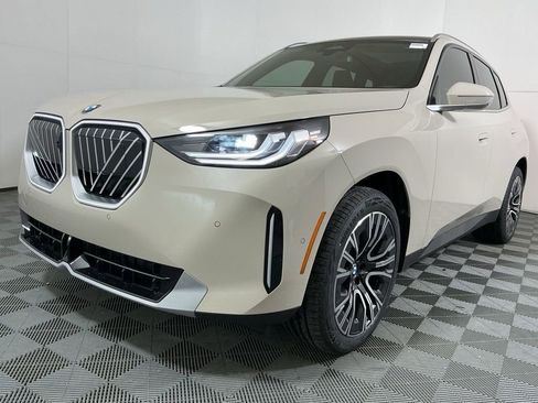 New 2026 BMW X3 xDrive30 w/ Premium Package image 2