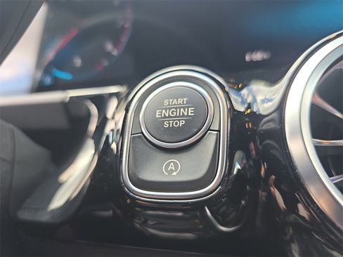 Used 2022 Mercedes-Benz GLA 250 image 31