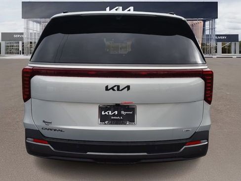 New 2026 Kia Carnival SX Prestige FWD image 5