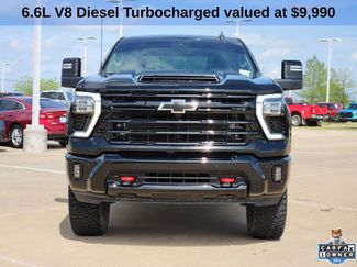 Used 2025 Chevrolet Silverado 2500 LT w/ Trail Boss Package video 3