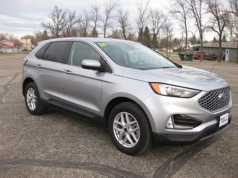 Used 2024 Ford Edge SEL w/ Convenience Package image 4