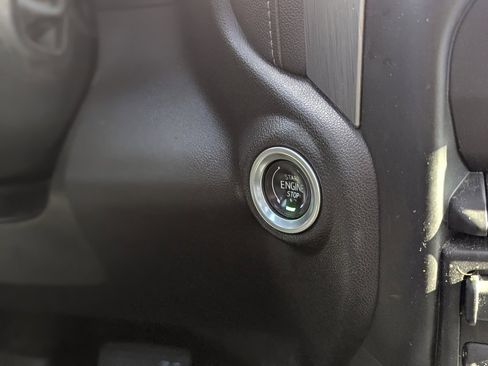 Used 2022 GMC Sierra 2500 Denali image 34