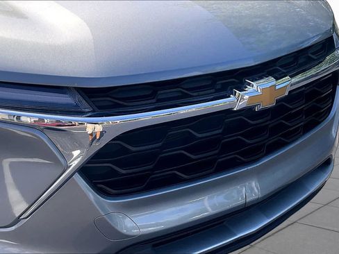 Certified 2024 Chevrolet Trax LT w/ Driver Confidence Package FWD image 31
