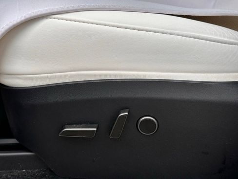 Used 2024 Tesla Model Y Long Range image 24