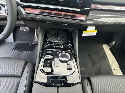 New 2027 BMW 540i xDrive w/ Executive Package AWD/4WD image 11