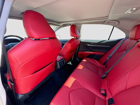 Used 2024 Toyota Camry XSE w/ Navigation Package image 27