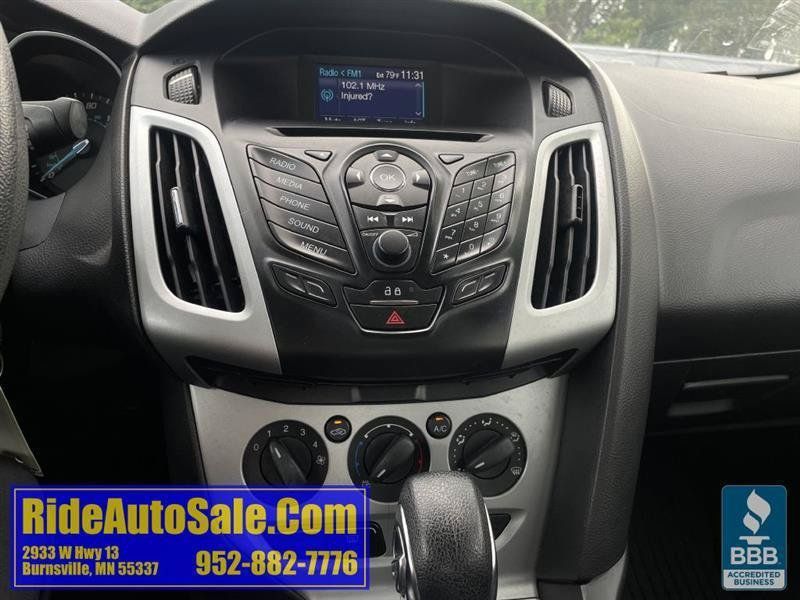 Used 2013 Ford Focus SE w/ SE Winter Pkg FWD image 20