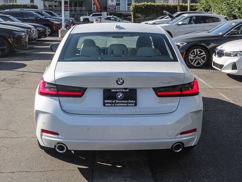 New 2026 BMW 330i Sedan w/ Convenience Package image 5