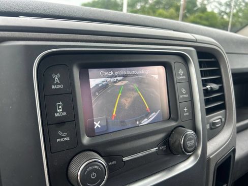 Used 2022 RAM 1500 Express w/ Express Value Package AWD/4WD image 13