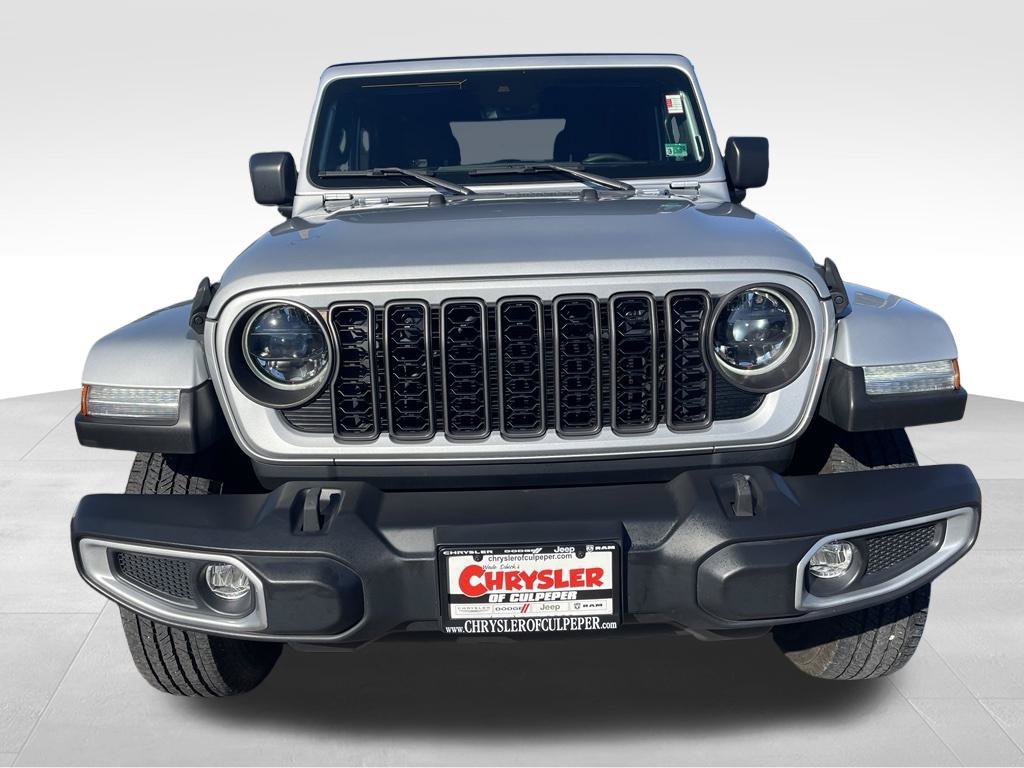 Used 2024 Jeep Gladiator Sport AWD/4WD image 18