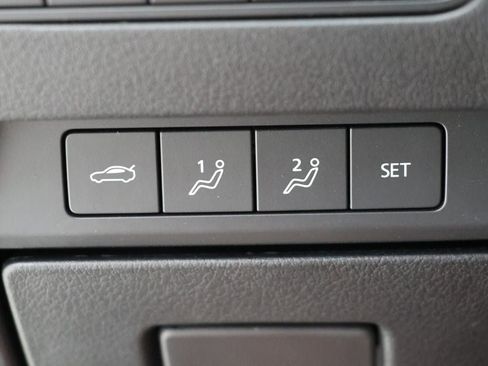 Used 2025 MAZDA MAZDA3 s image 26