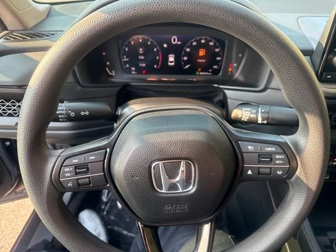 Used 2025 Honda Accord LX image 11