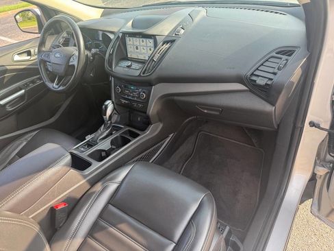 Used 2019 Ford Escape SEL AWD/4WD image 12